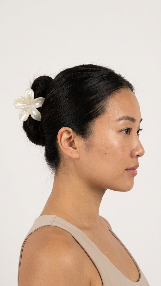 Gretta Aura Clip on model
